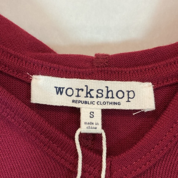 NWT -Womens Long Sleeve Active Top - Picture 2 of 4